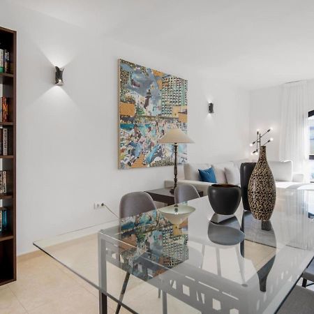 Apartamento De 2 Dormitorios En Playas Del Duque Marbella Esterno foto