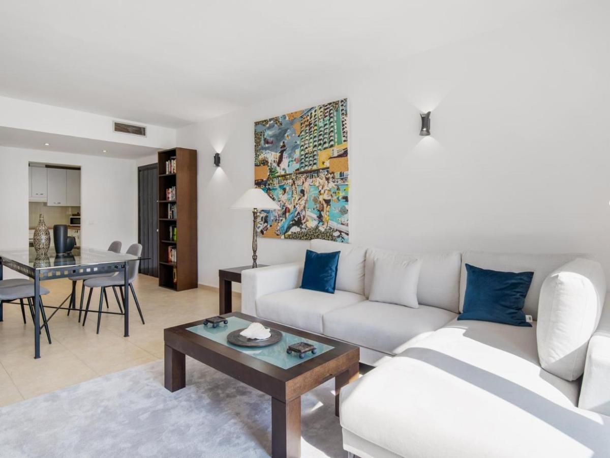 Apartamento De 2 Dormitorios En Playas Del Duque Marbella Esterno foto