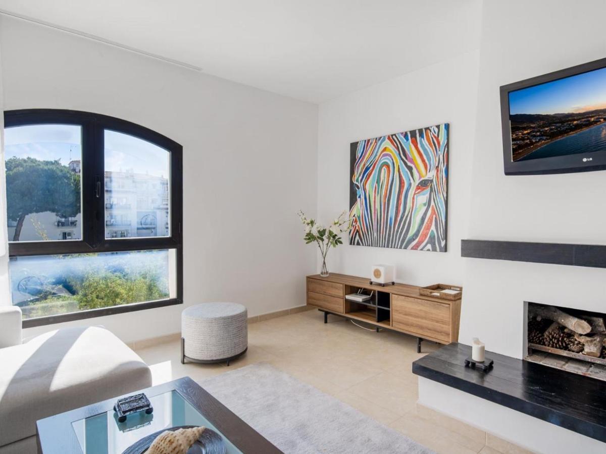Apartamento De 2 Dormitorios En Playas Del Duque Marbella Esterno foto