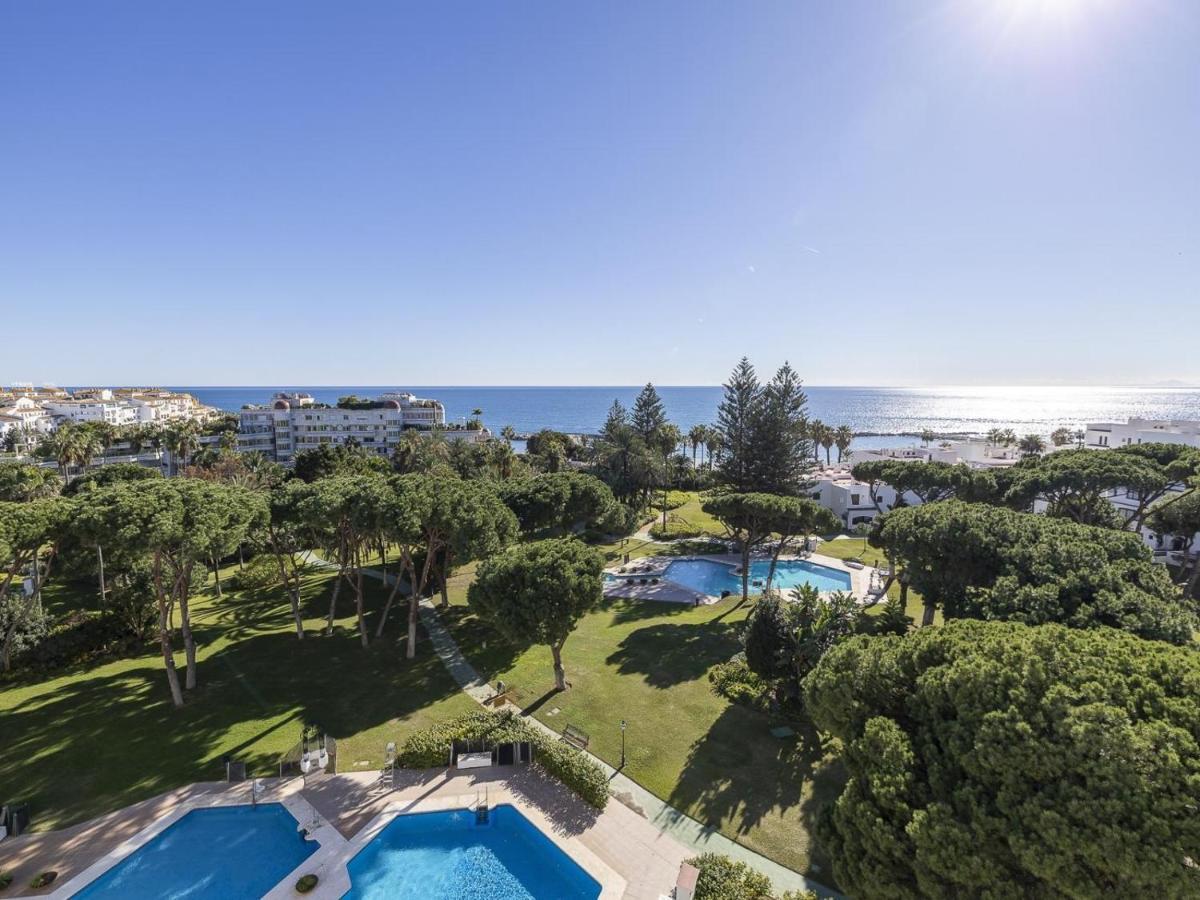 Apartamento De 2 Dormitorios En Playas Del Duque Marbella Esterno foto