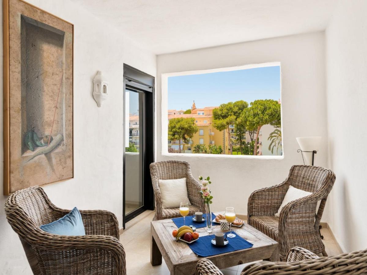 Apartamento De 2 Dormitorios En Playas Del Duque Marbella Esterno foto