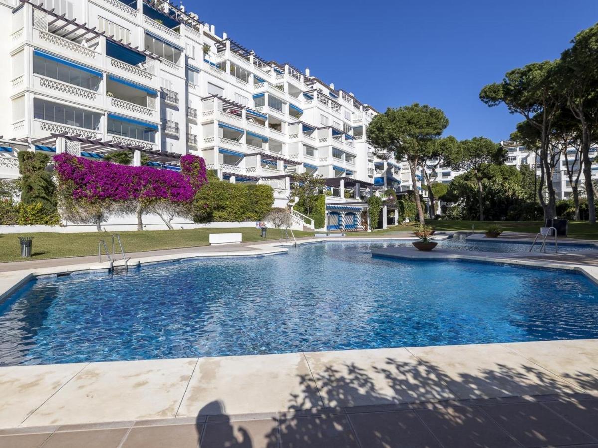 Apartamento De 2 Dormitorios En Playas Del Duque Marbella Esterno foto