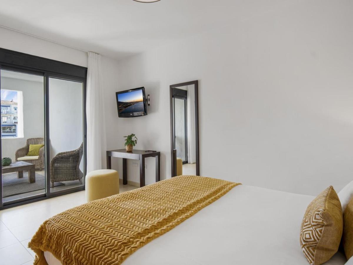 Apartamento De 2 Dormitorios En Playas Del Duque Marbella Esterno foto