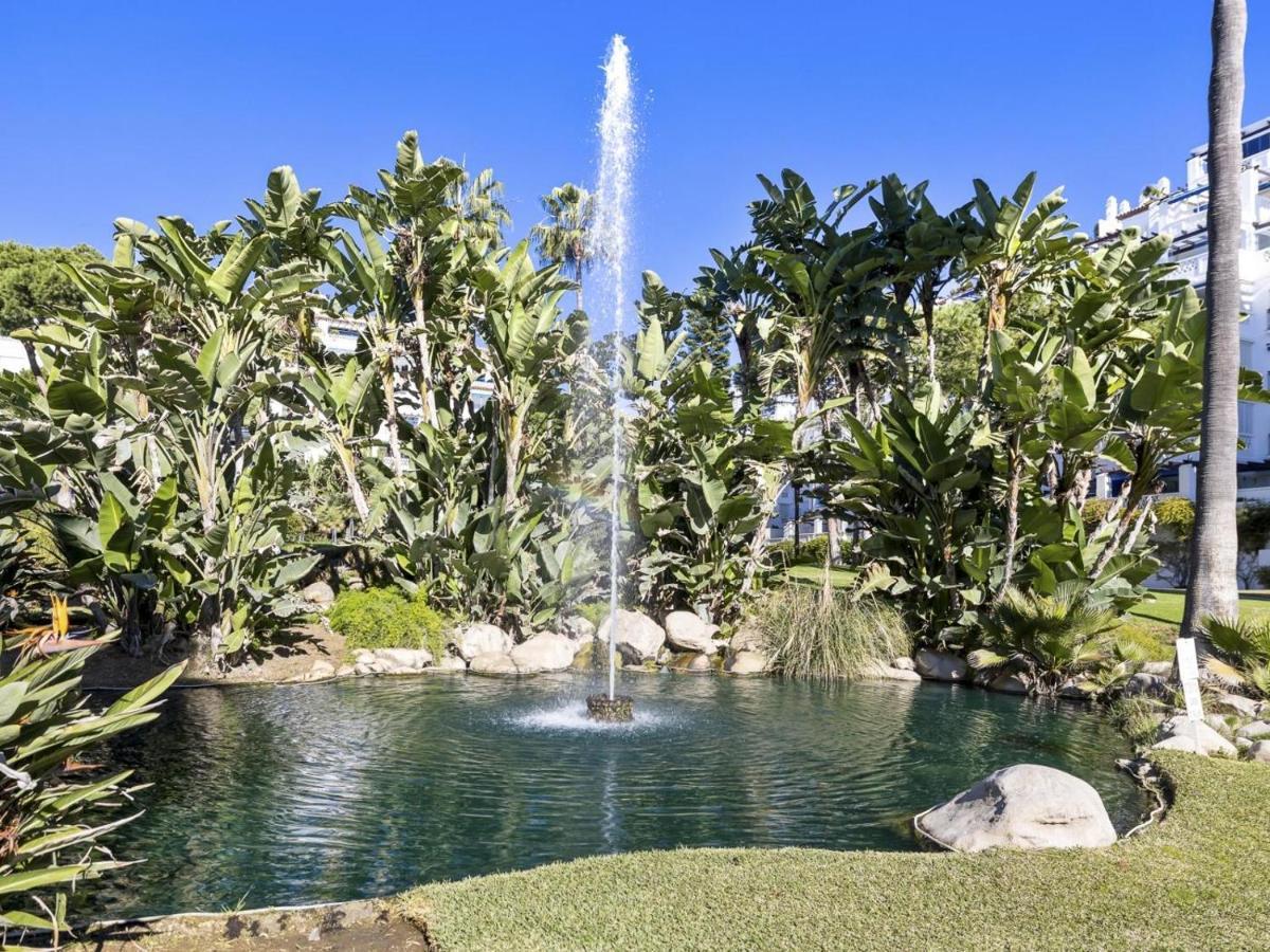 Apartamento De 2 Dormitorios En Playas Del Duque Marbella Esterno foto